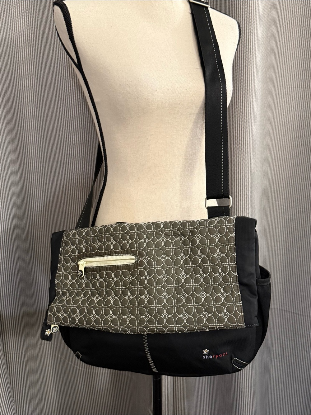 Sherpa I messenger bag